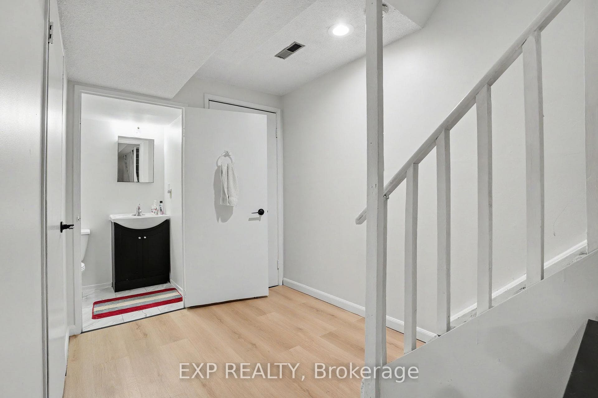 68 Tulip Drive — property photo