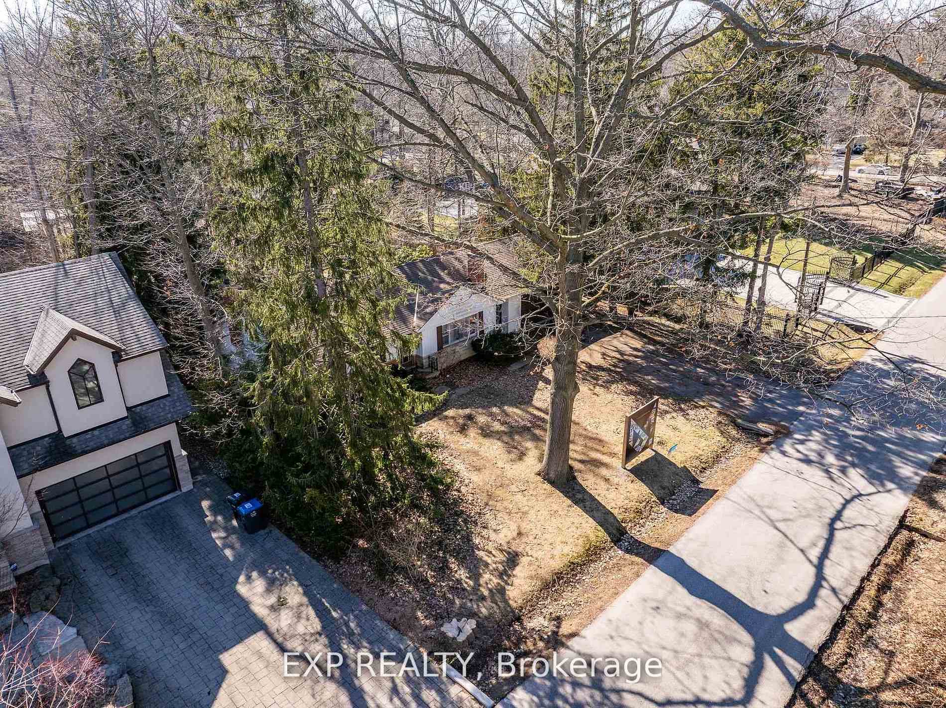 1252 Mona Road — property photo