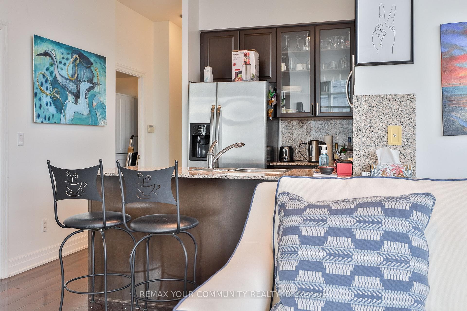 Ph 201- 8 Scollard Street — property photo