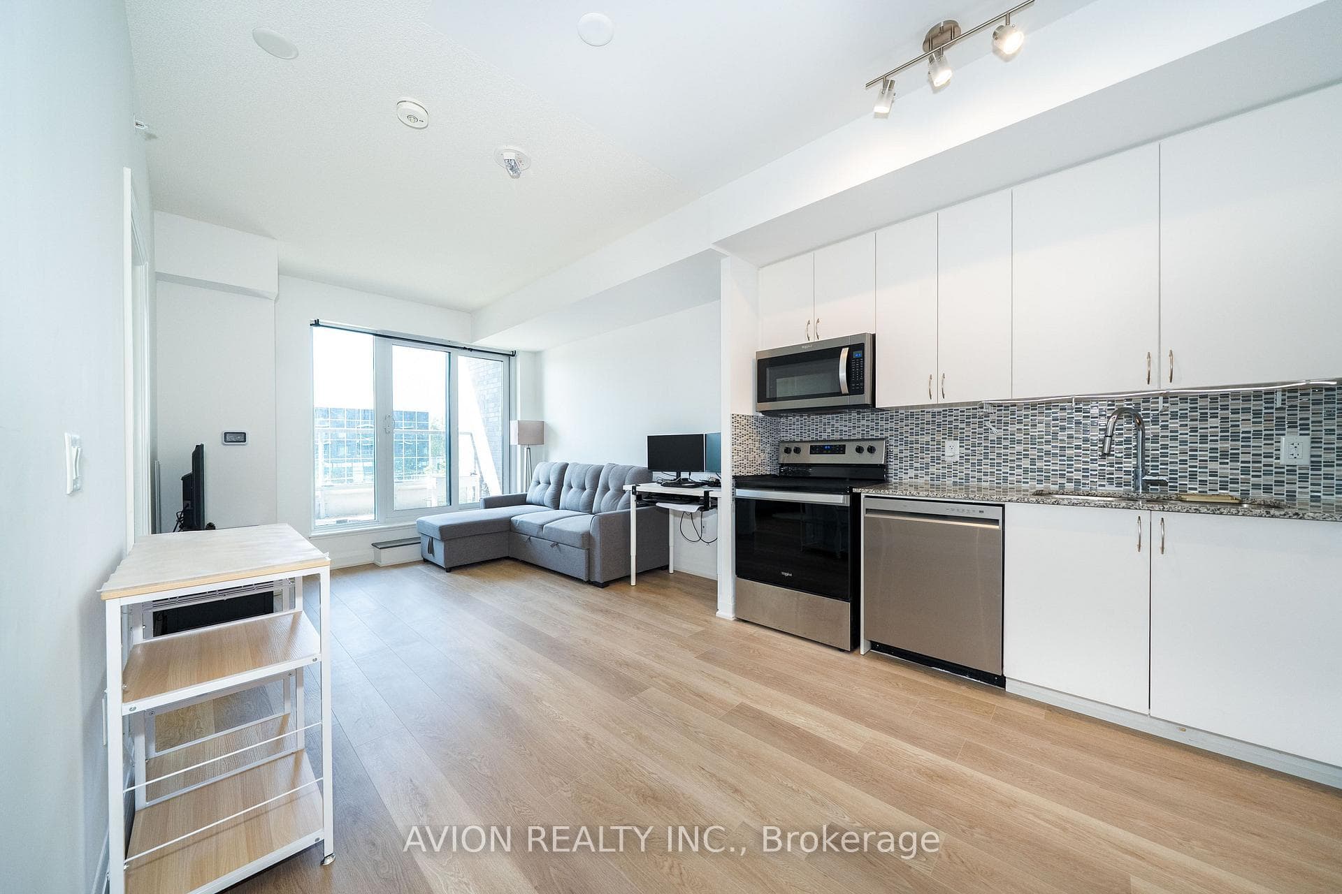 212- 3220 Sheppard Avenue — property photo