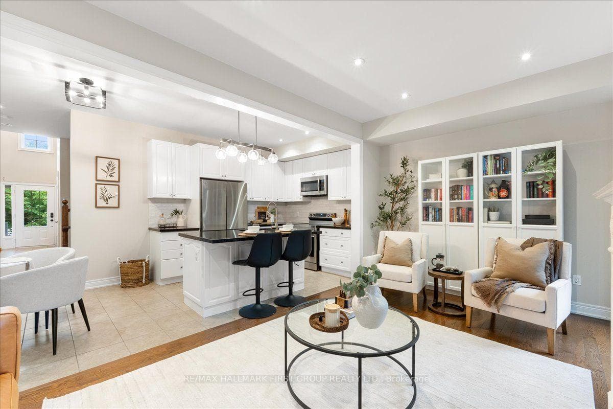53F Dentonia Park Avenue — property photo