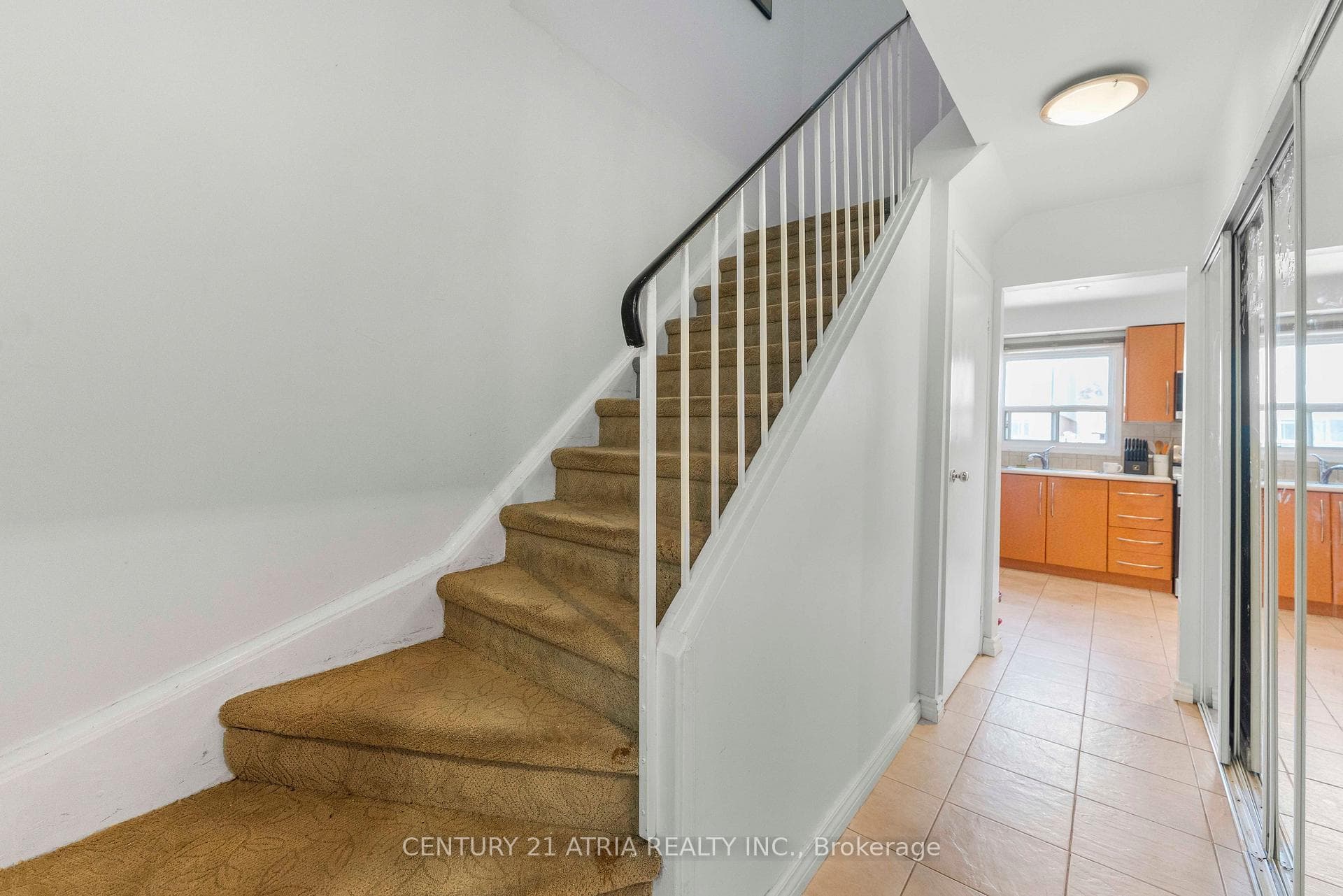90 Bob O'Link Avenue — property photo