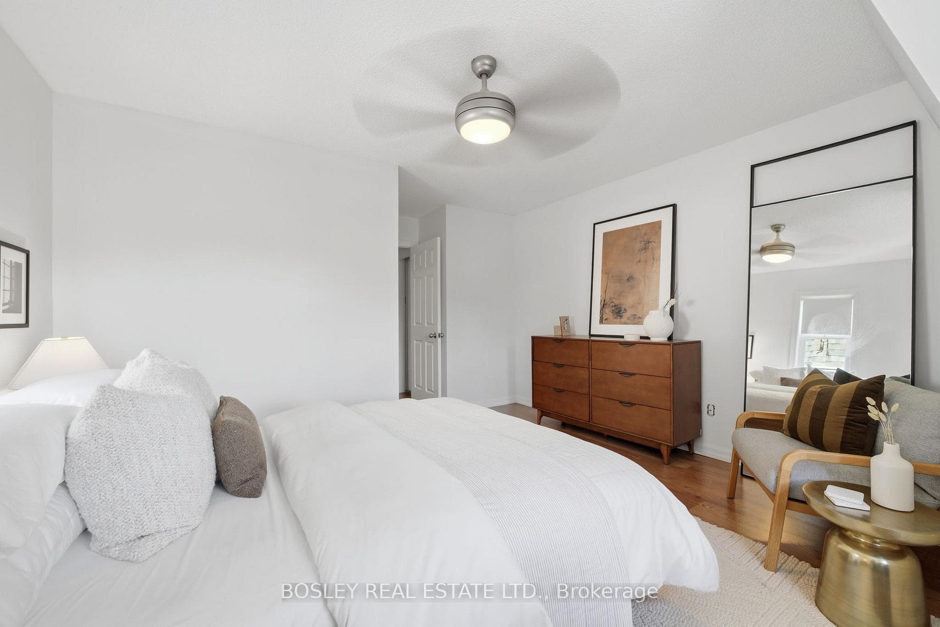 B- 889 Adelaide Street — property photo