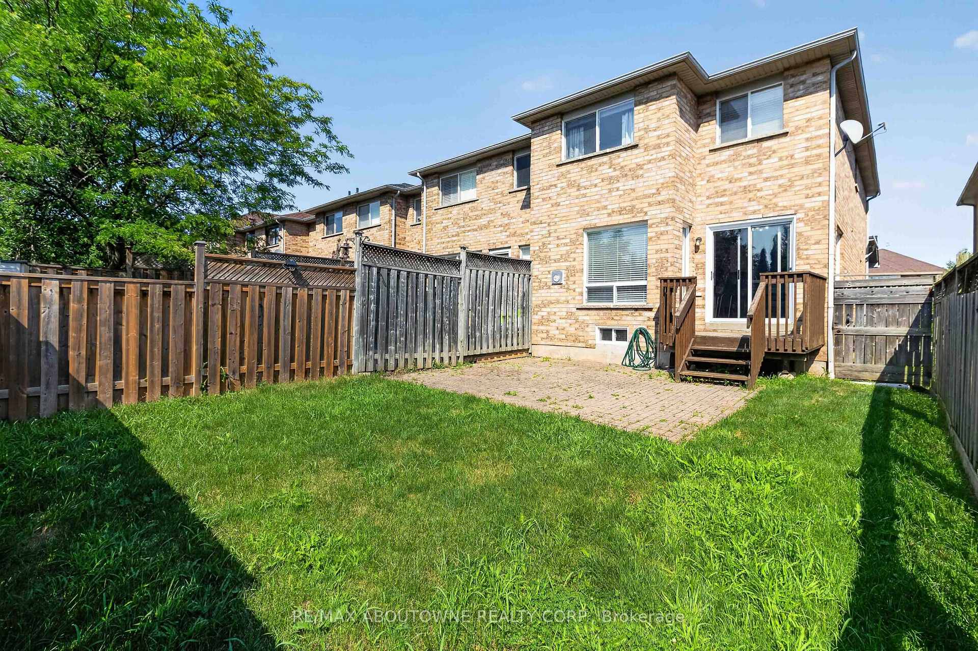 5233 Thornburn Drive — property photo