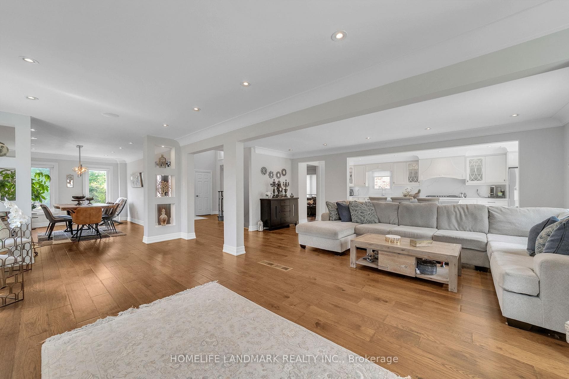 36 Coldstream Crescent — property photo