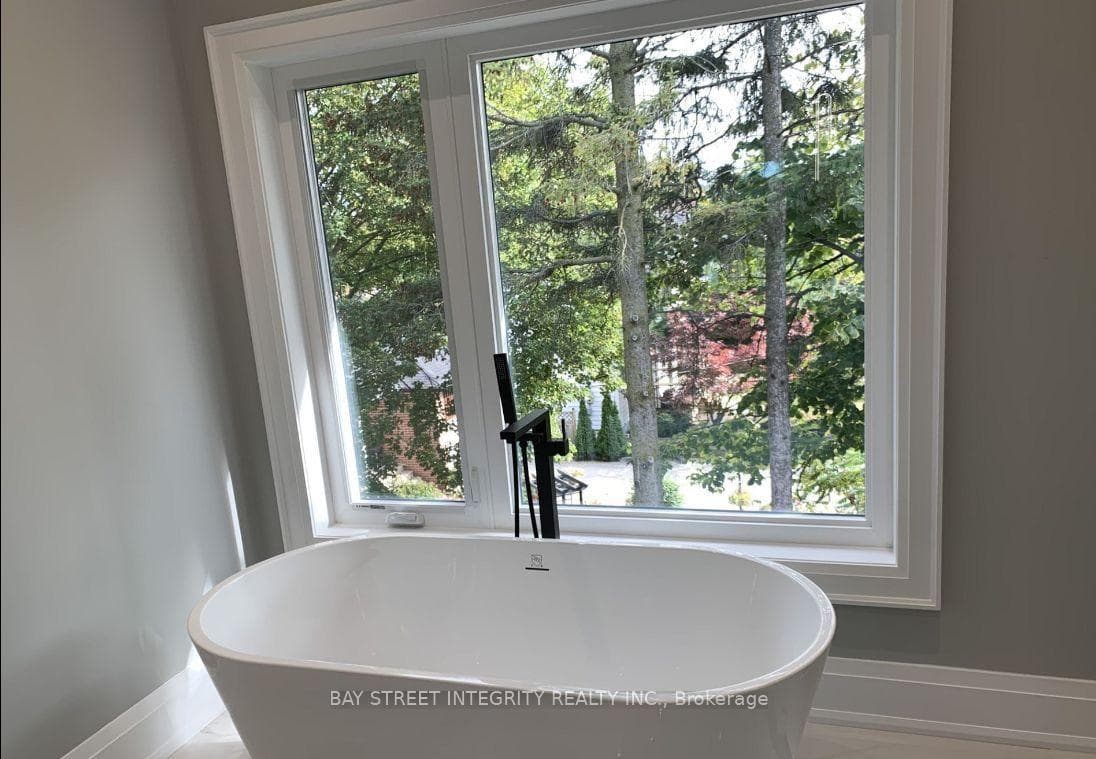 158 Elmwood Avenue — property photo