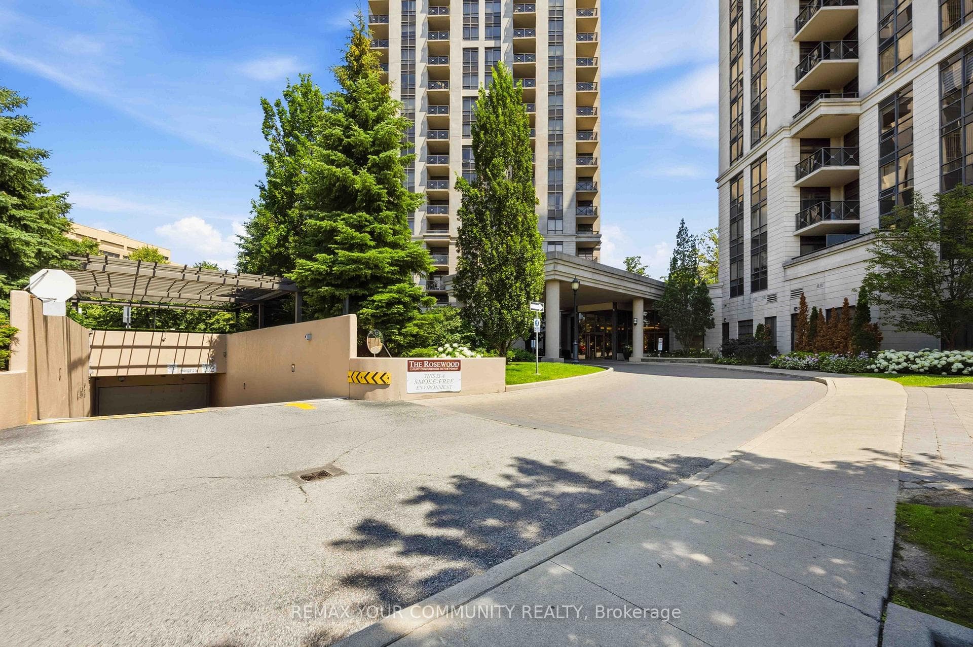 1807- 133 Wynford Drive — property photo