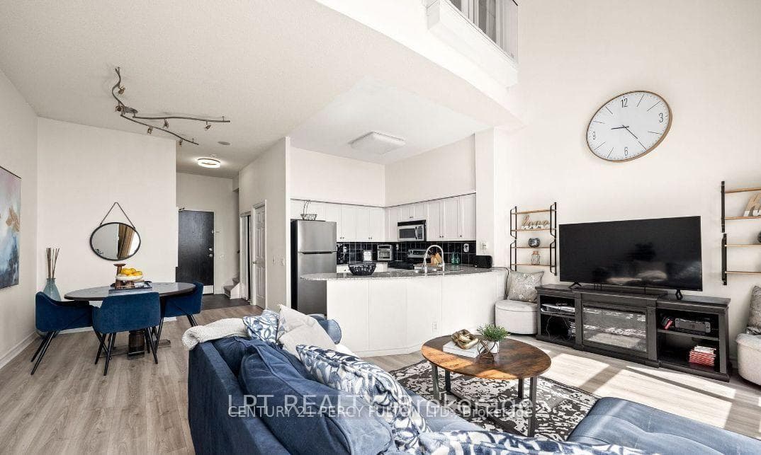 108- 1720 Eglinton Avenue — property photo