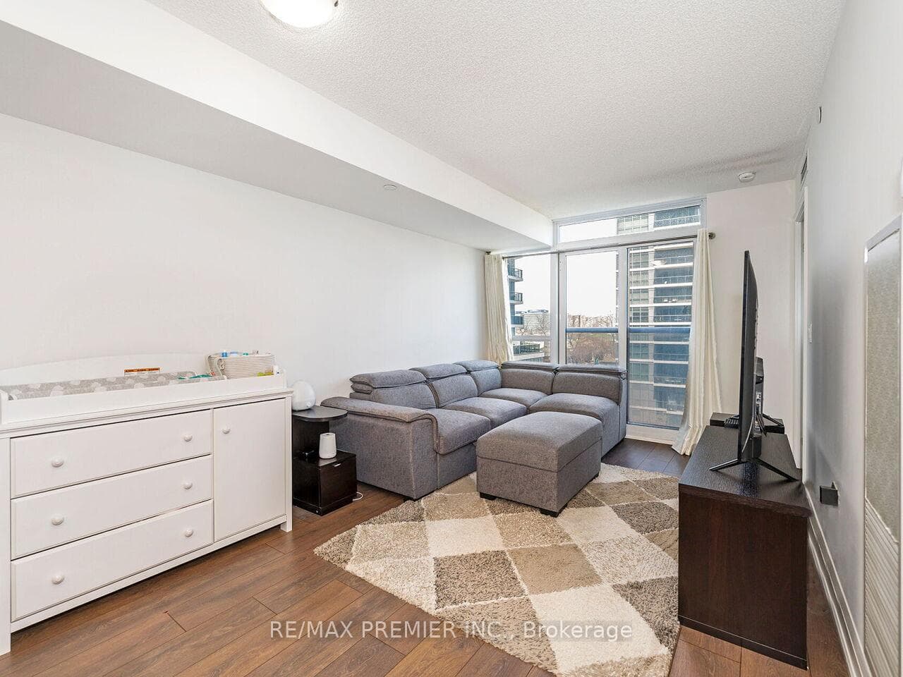 609- 9 Valhalla Inn Road — property photo