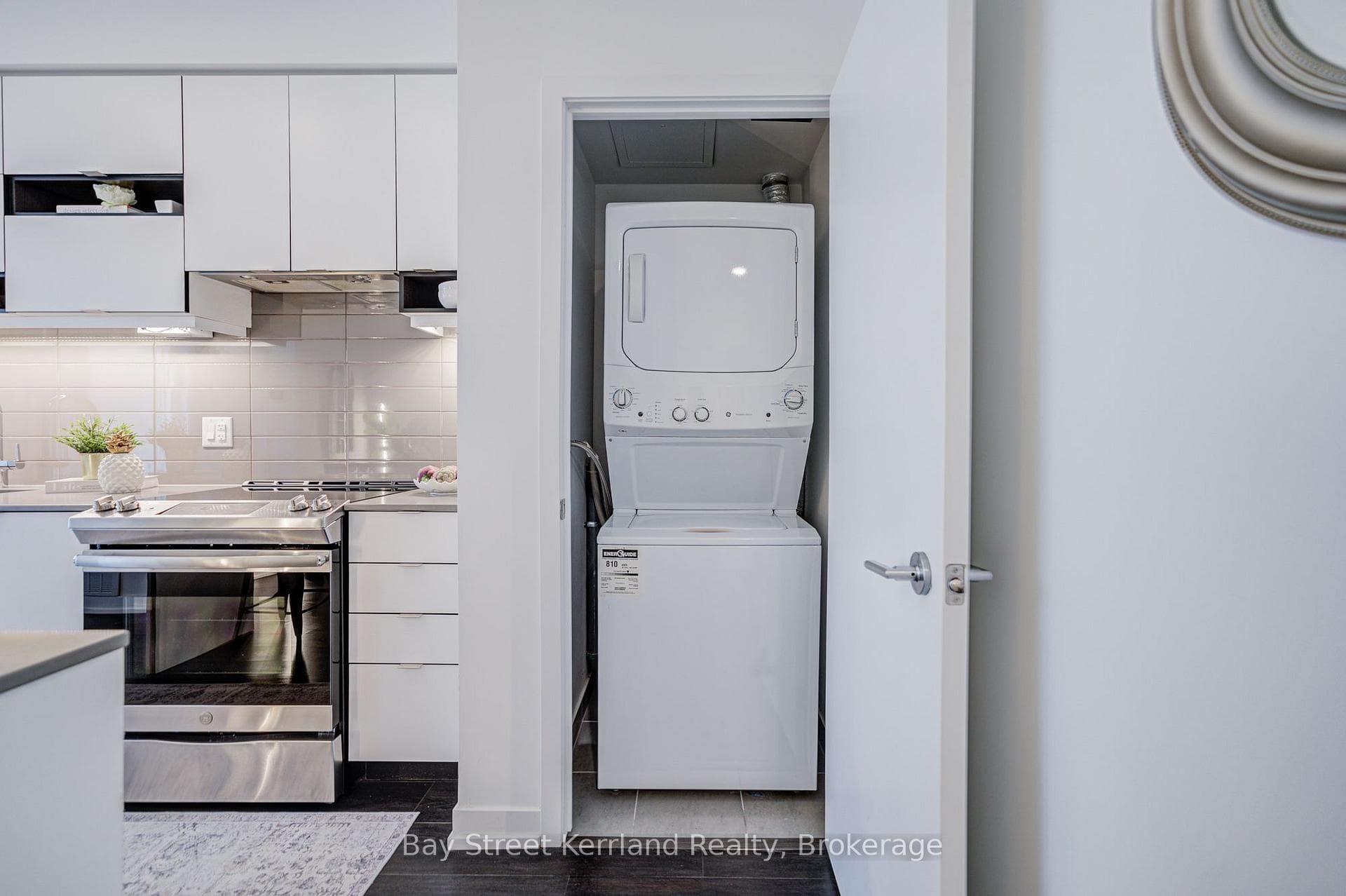 402- 4065 Confederation Parkway — property photo
