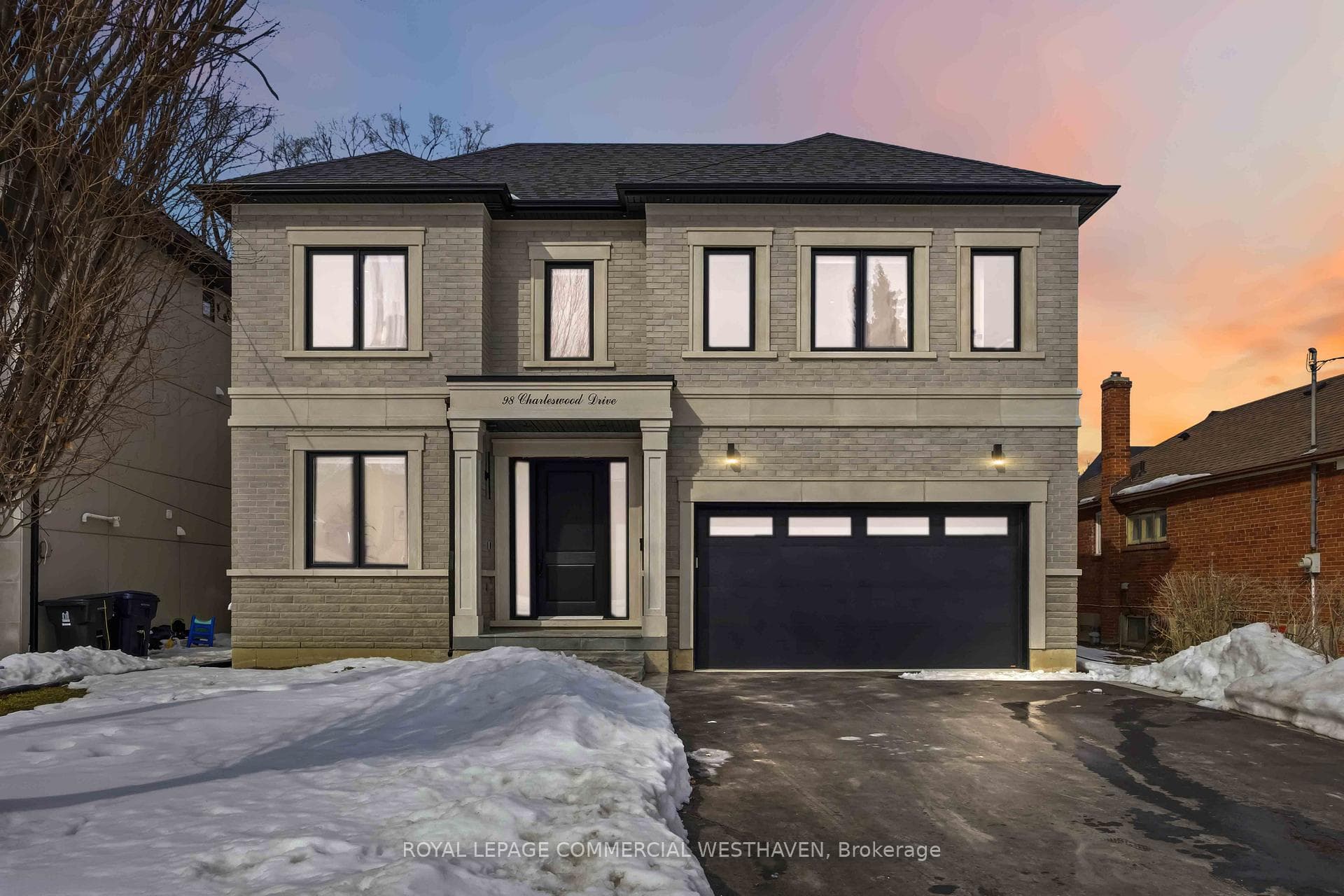 98 Charleswood Drive — property photo