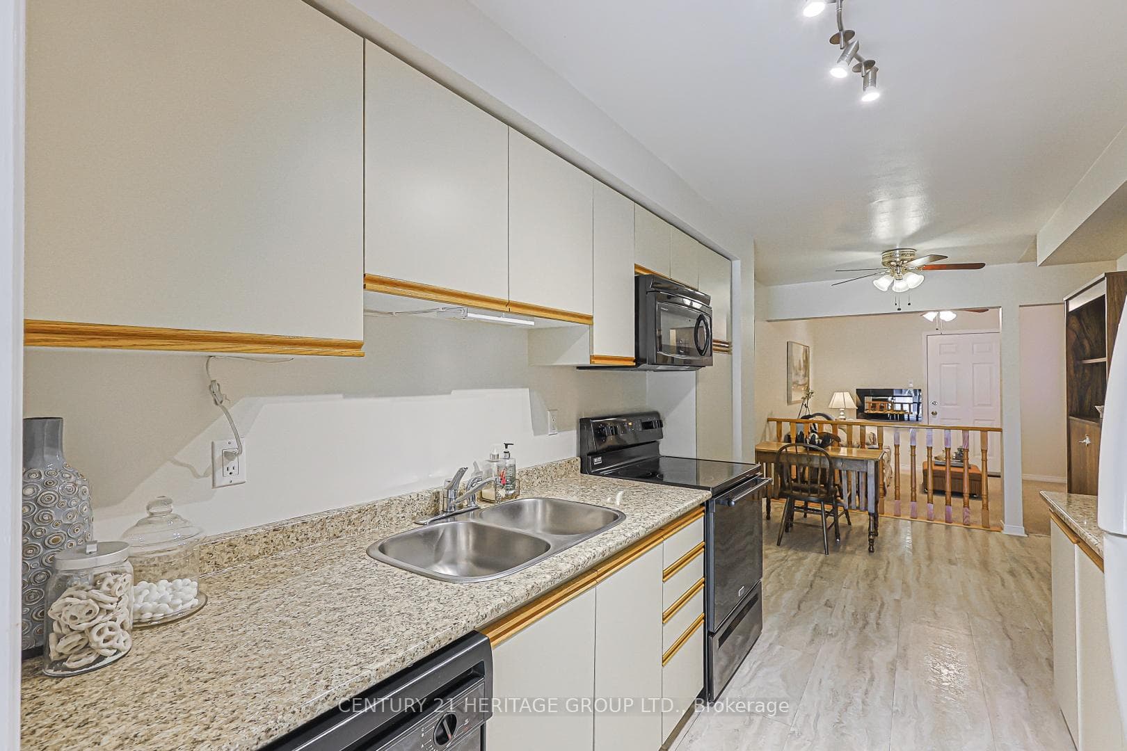 707 Caradonna Crescent — property photo