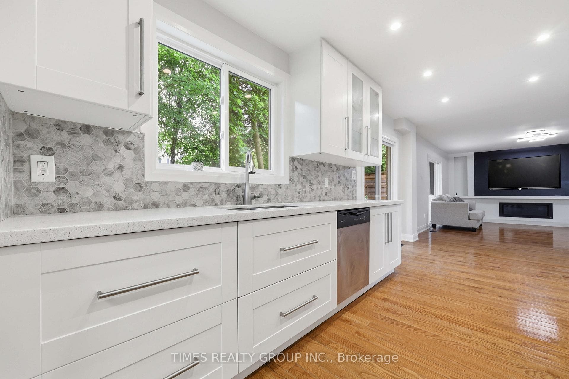 75 Beswick Drive — property photo