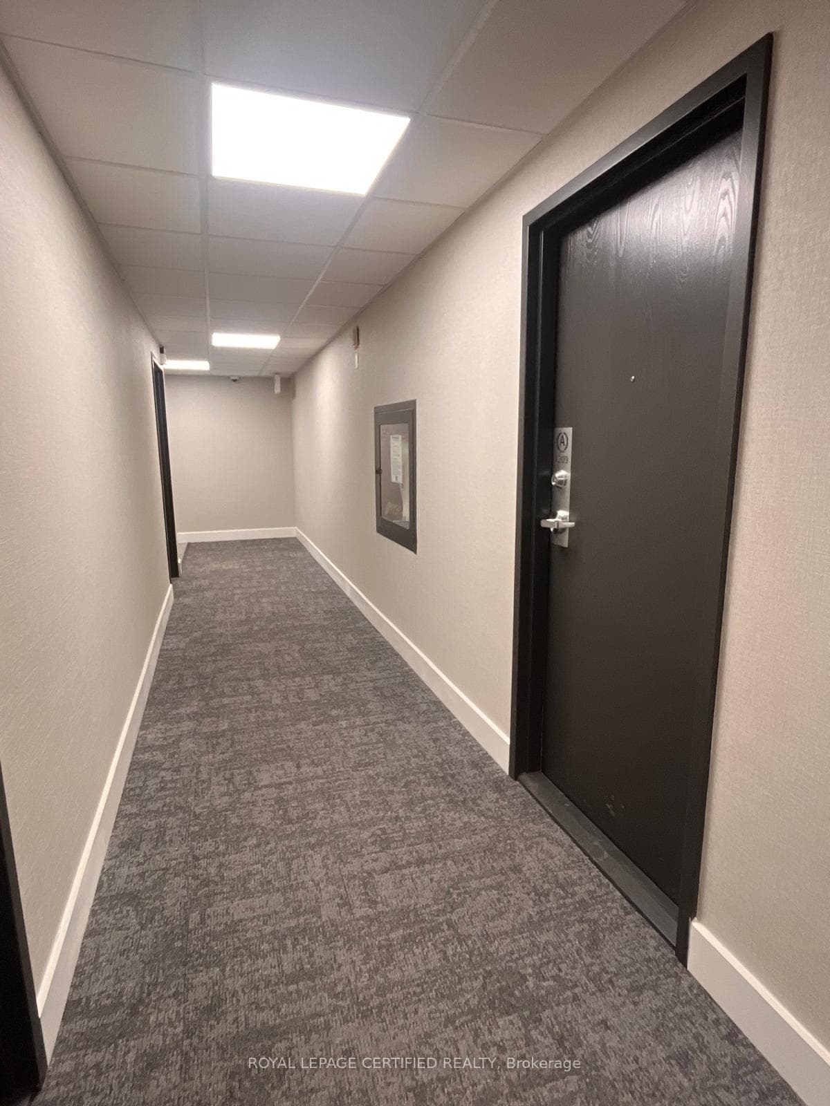 1209- 2929 Aquitaine Avenue — property photo