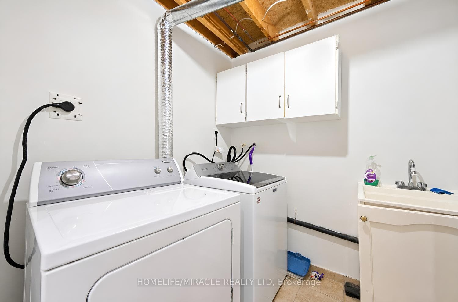26 Roadmaster Lane — property photo