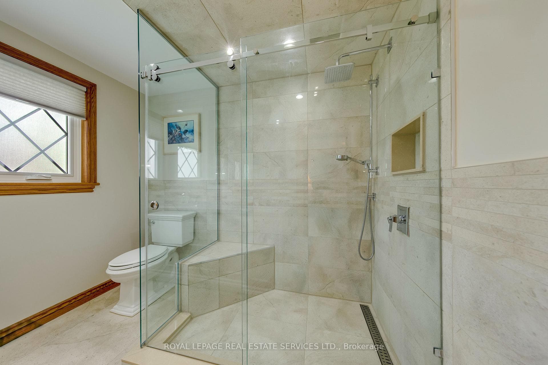 14 Governor Grove Crescent — property photo
