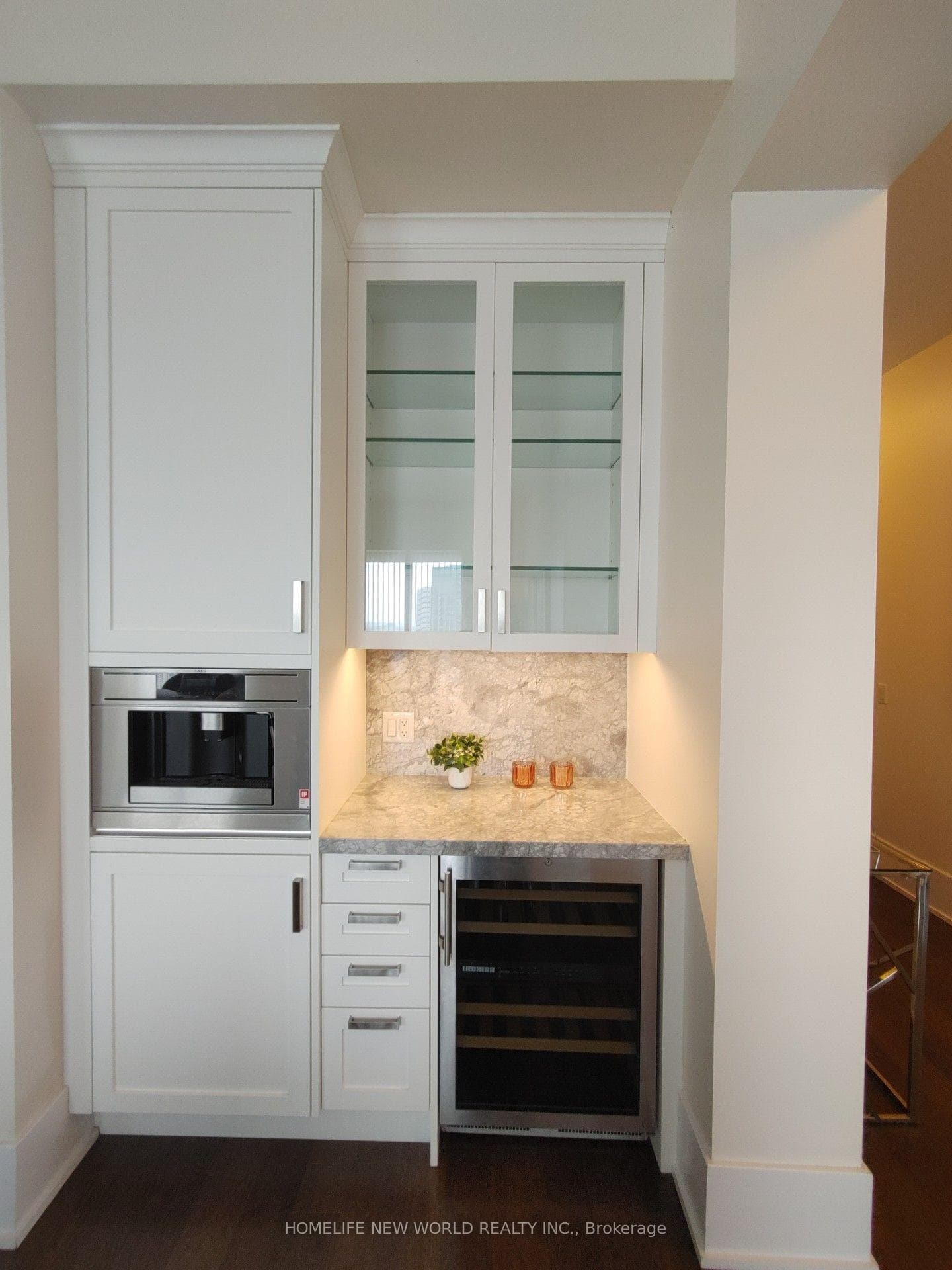 4406- 300 Front Street — property photo