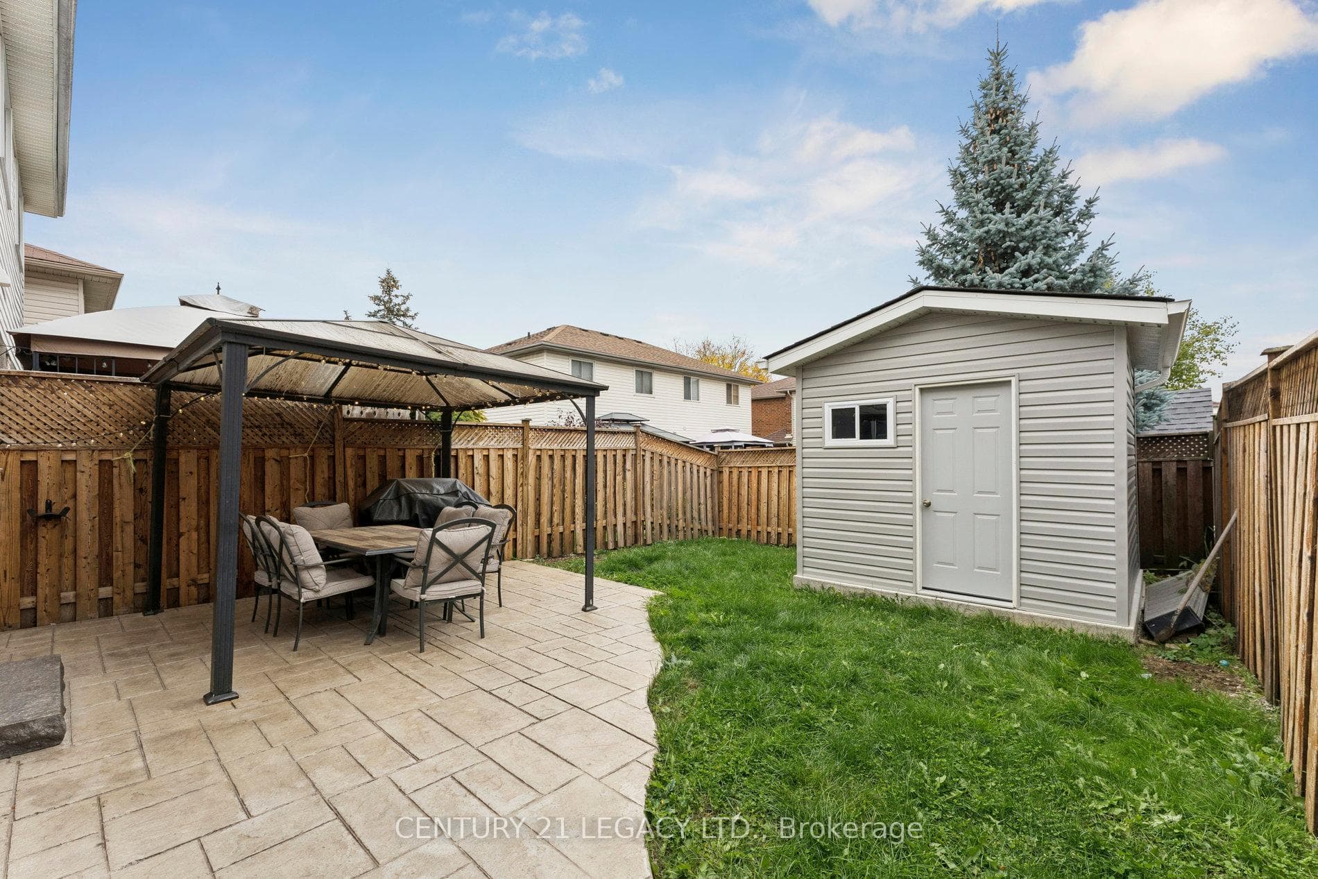 71 Townley Crescent — property photo