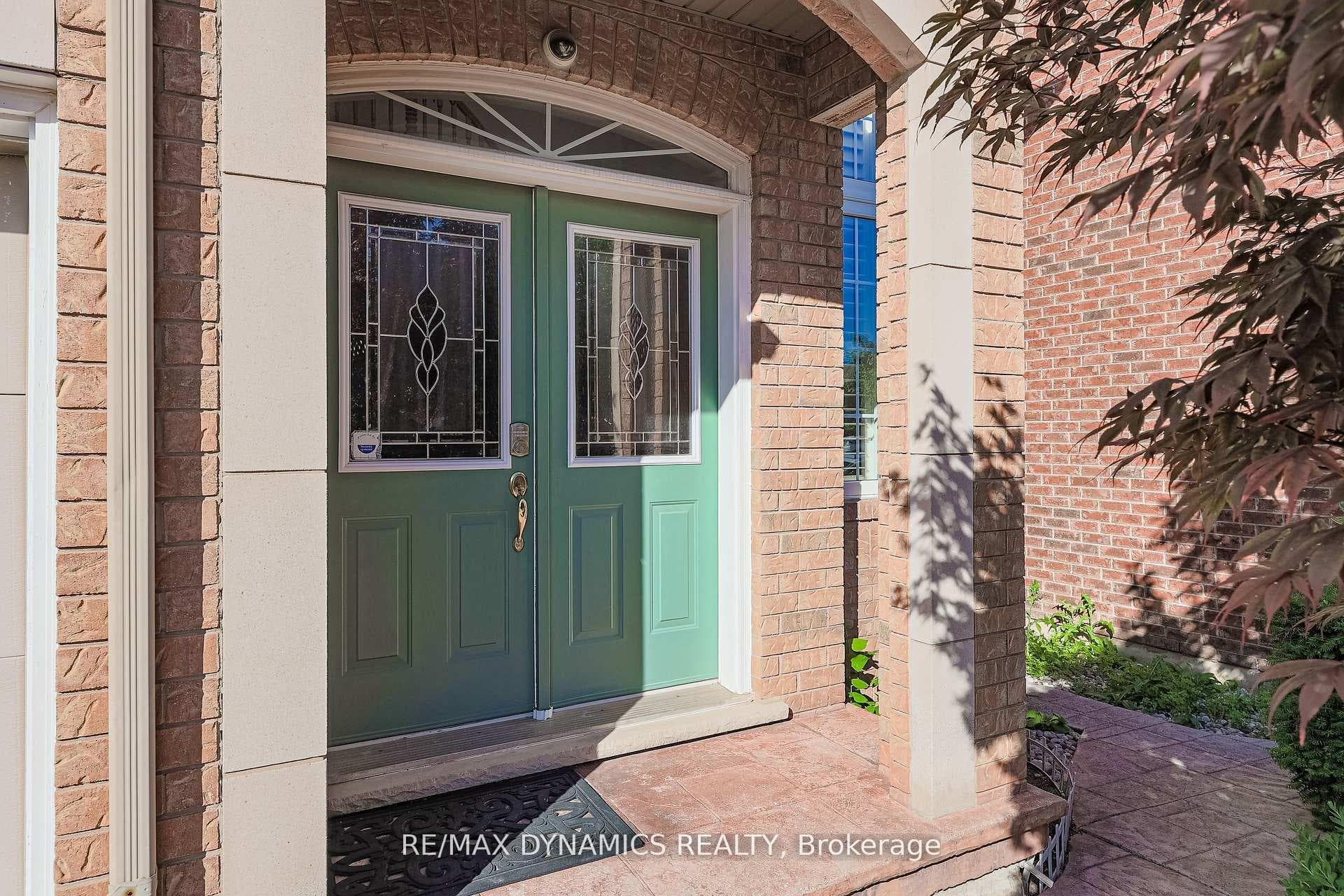 2381 GRAND OAK Trail — property photo