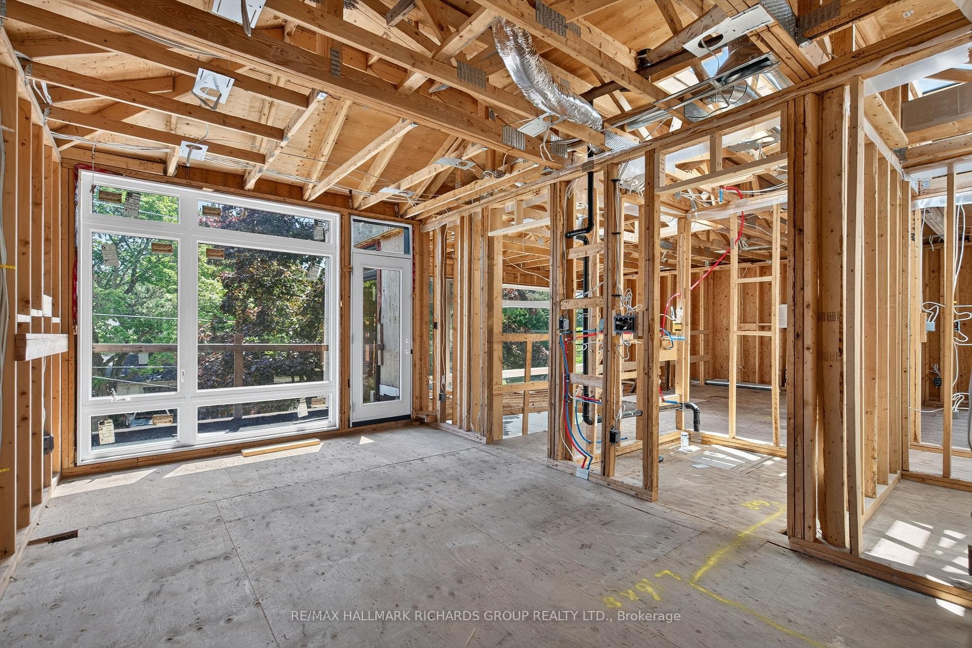 98 Ferris Road — property photo