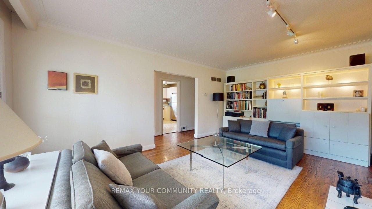 168 York Mills Road — property photo