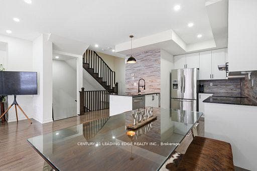 12 Coppini Lane — property photo