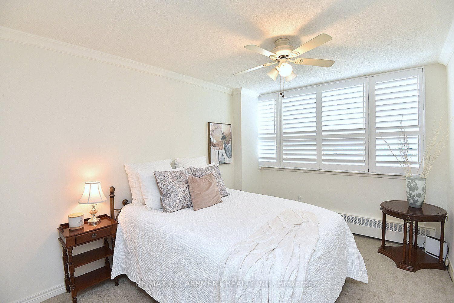 401- 2263 Marine Drive — property photo