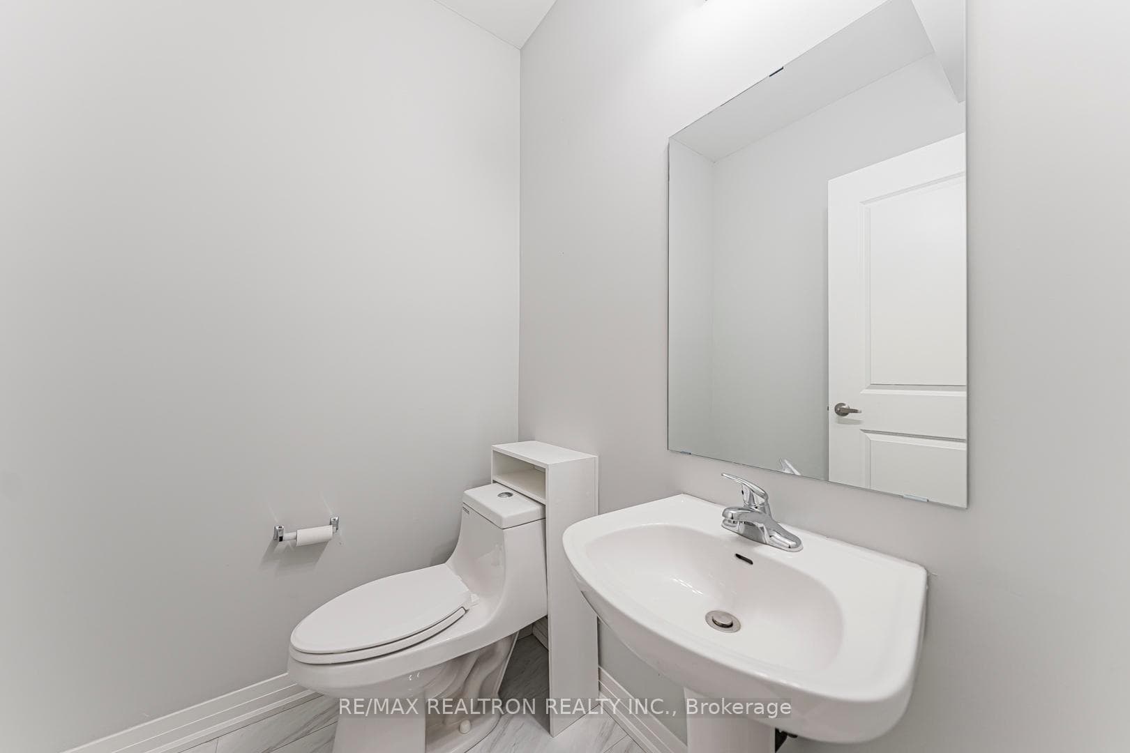 21- 260 Eagle Street — property photo