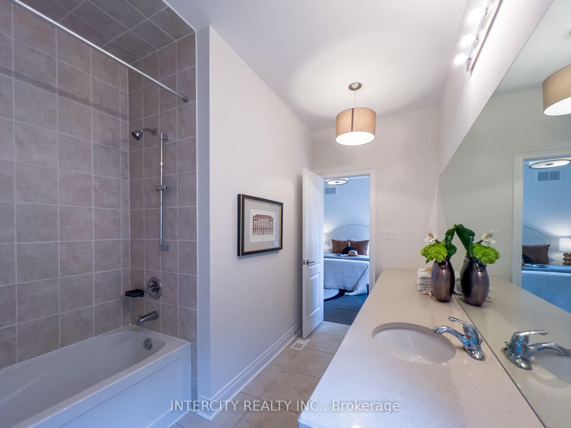 35 Cedarpoint Court — property photo
