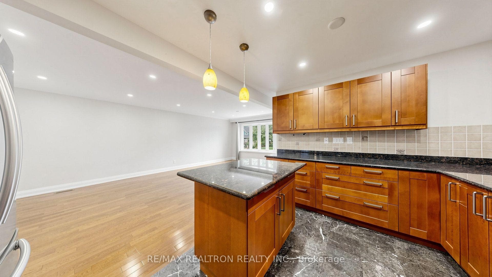 6 Albert Street — property photo