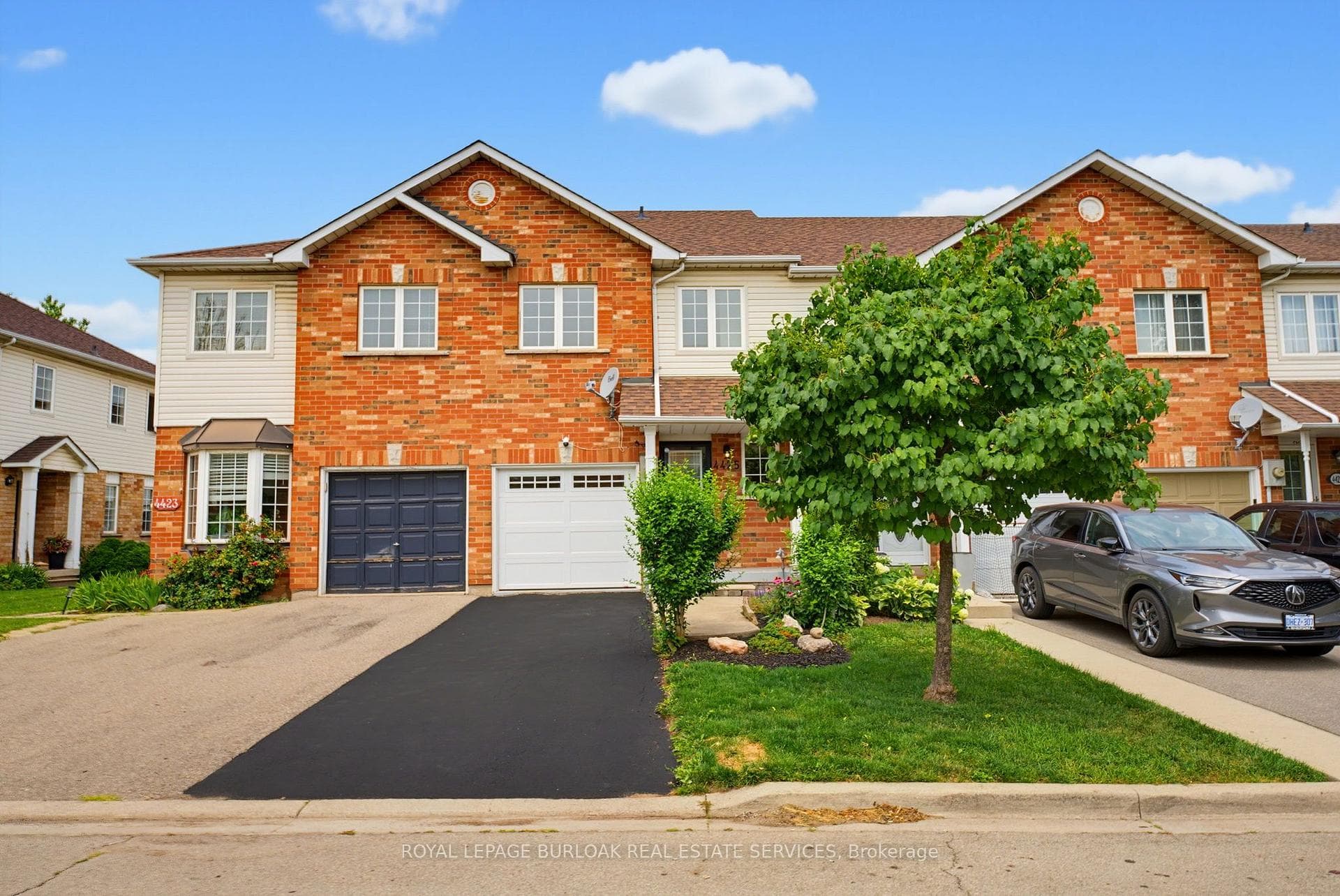 4425 Peter Drive — property photo