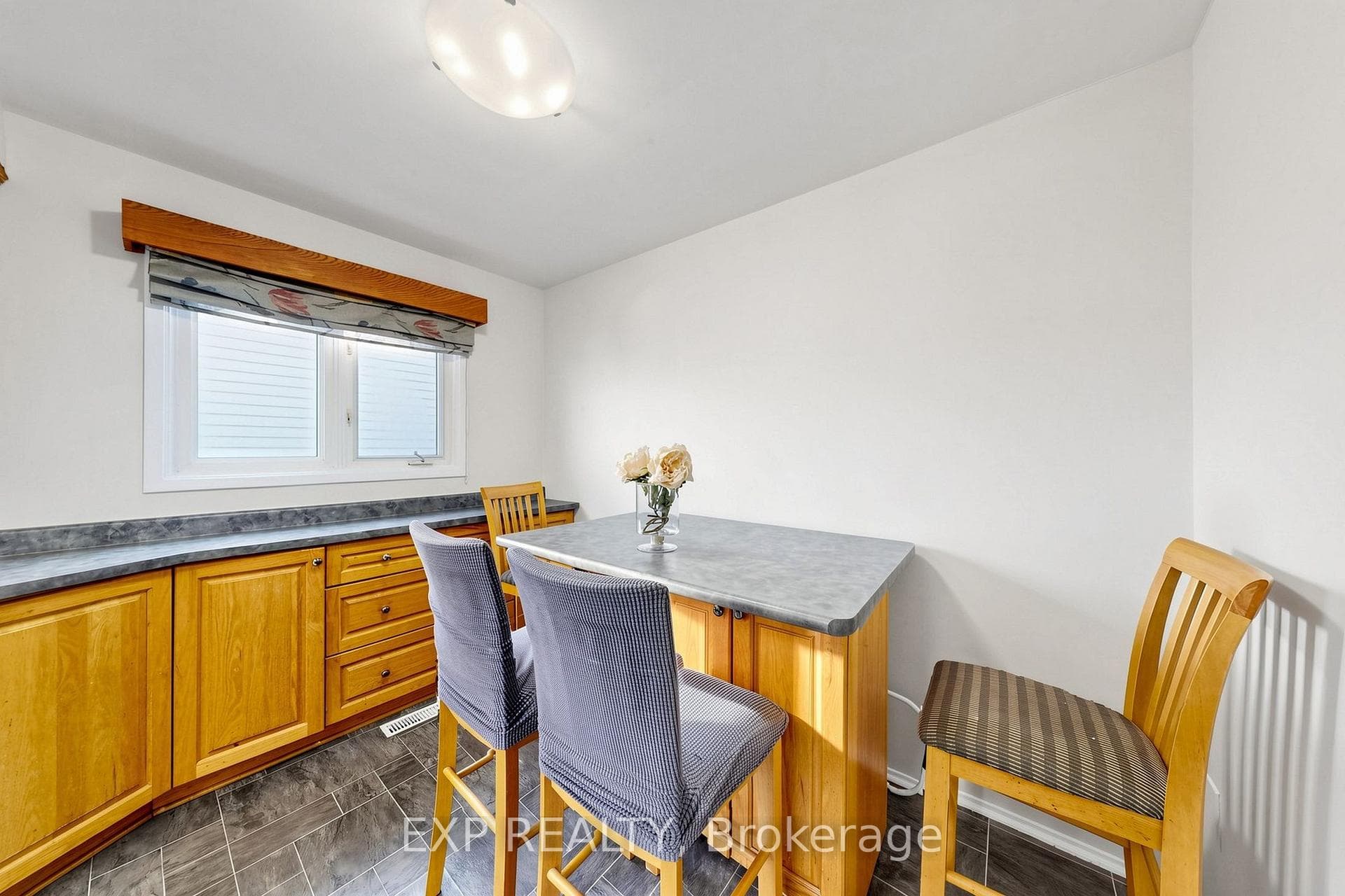 29 Mikado Crescent — property photo