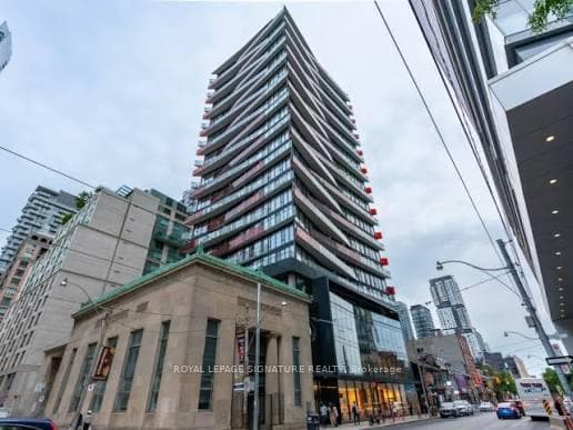 712- 215 Queen Street — property photo