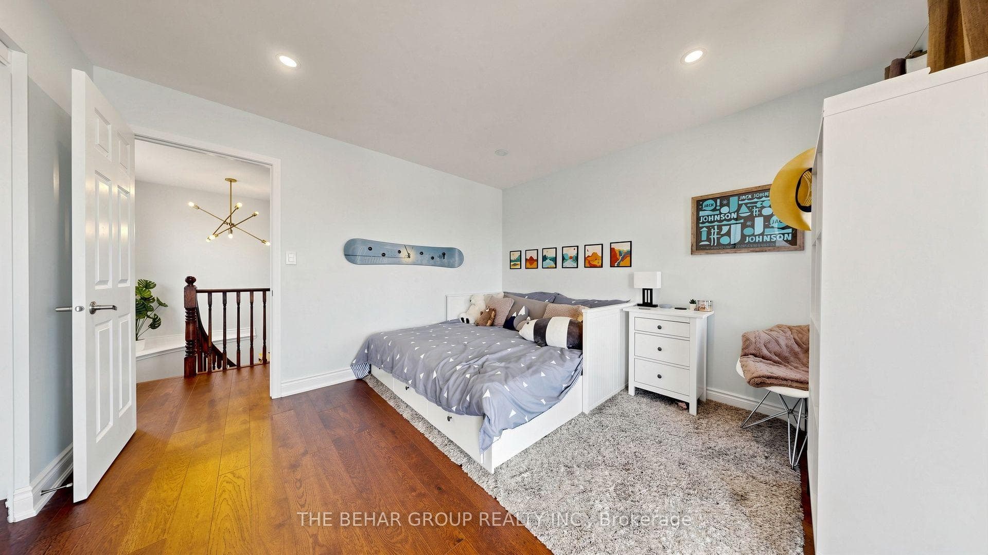 328 Savoline Boulevard — property photo