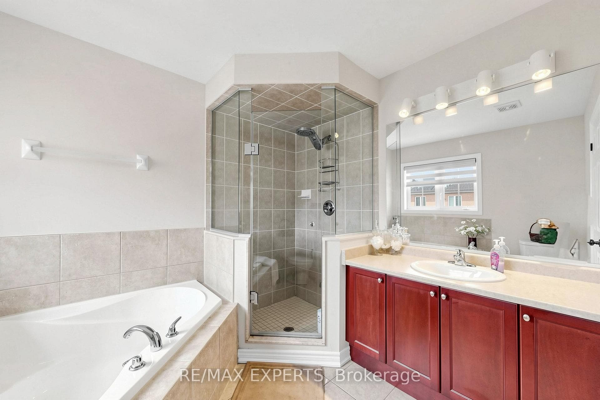 113 Boticelli Way — property photo