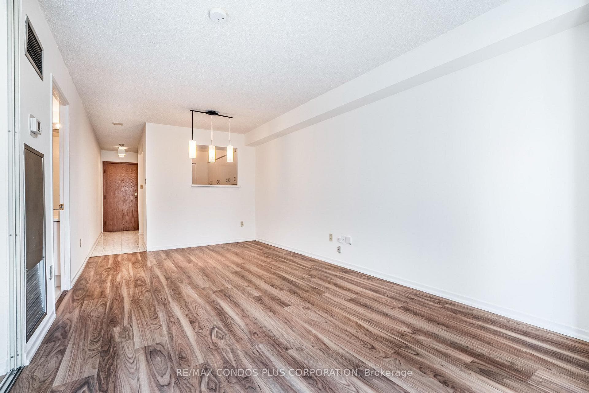 1811- 44 St Joseph Street — property photo