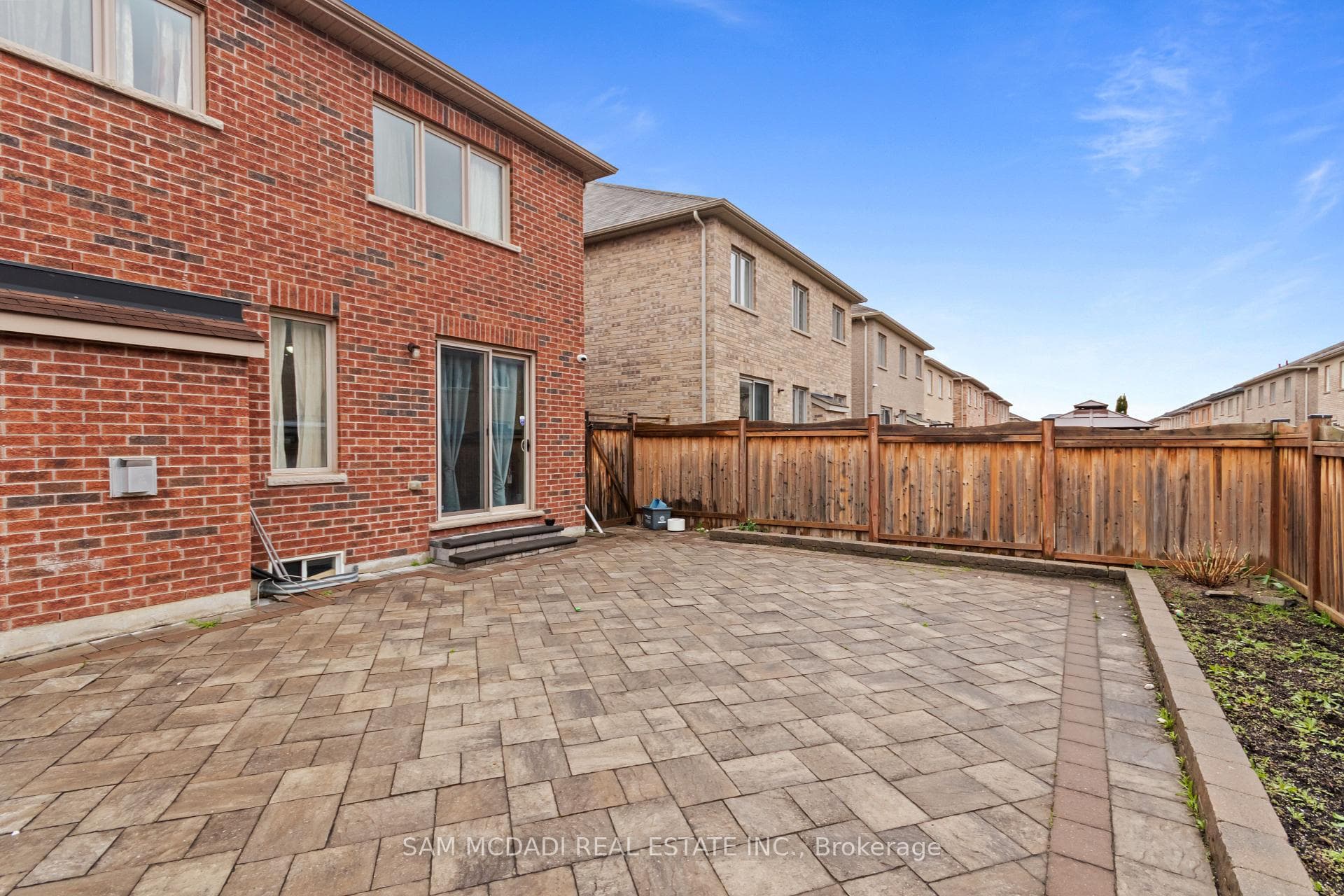 80 Durango Drive — property photo