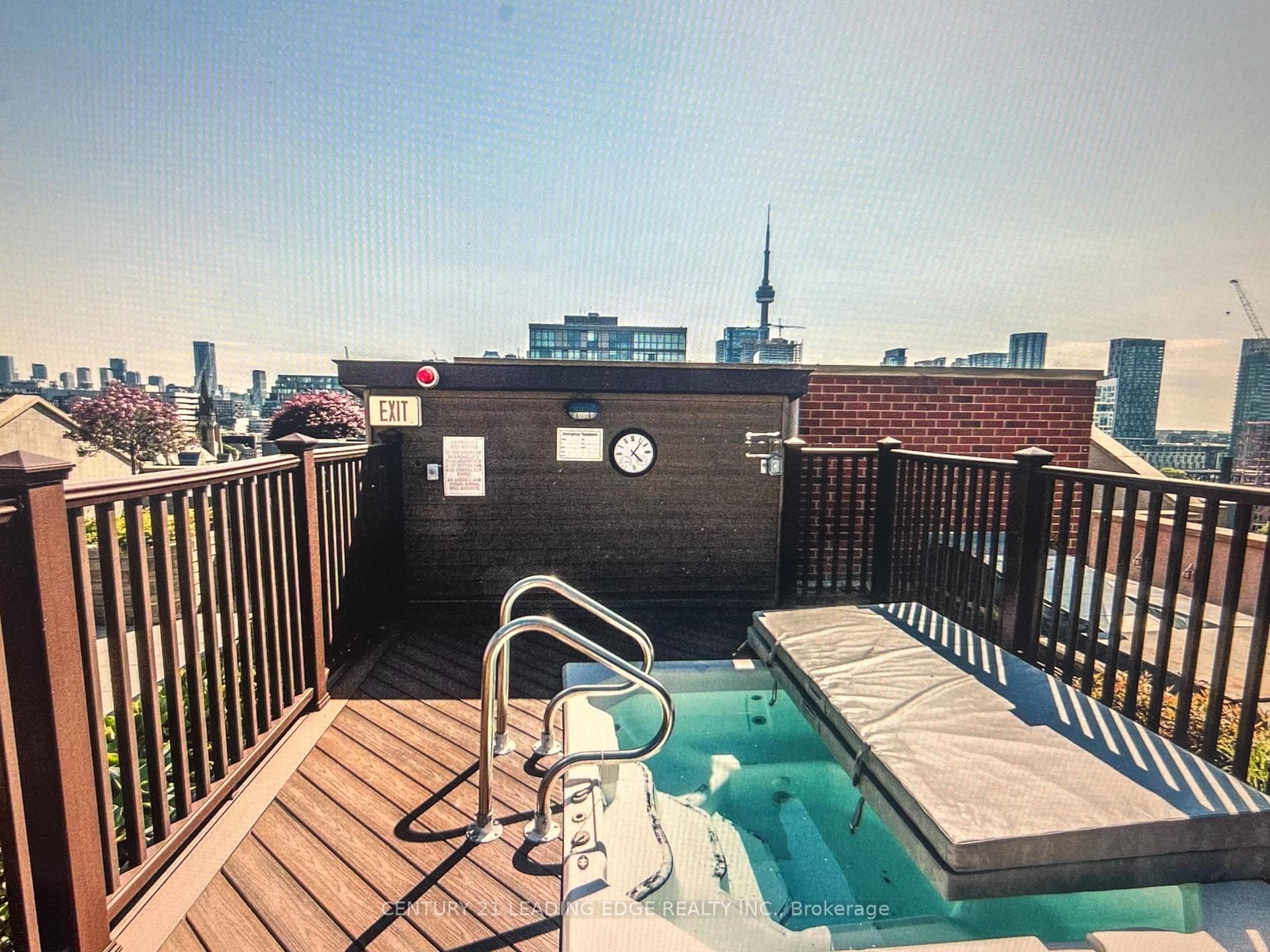 903- 801 King Street — property photo