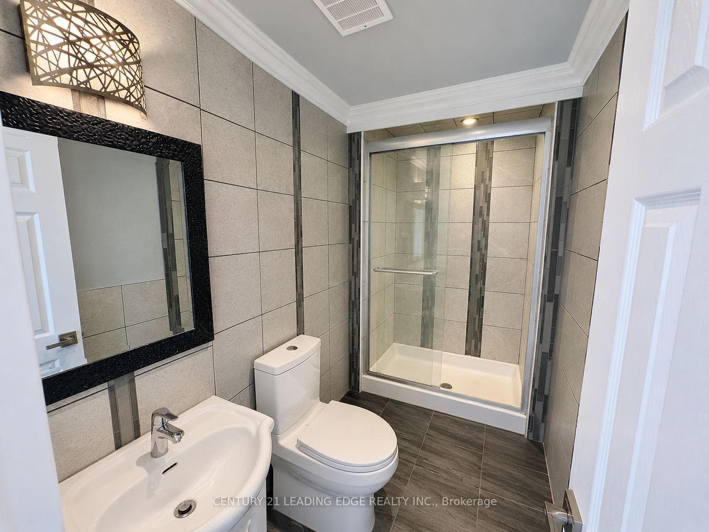 82- 1624 Bloor Street — property photo