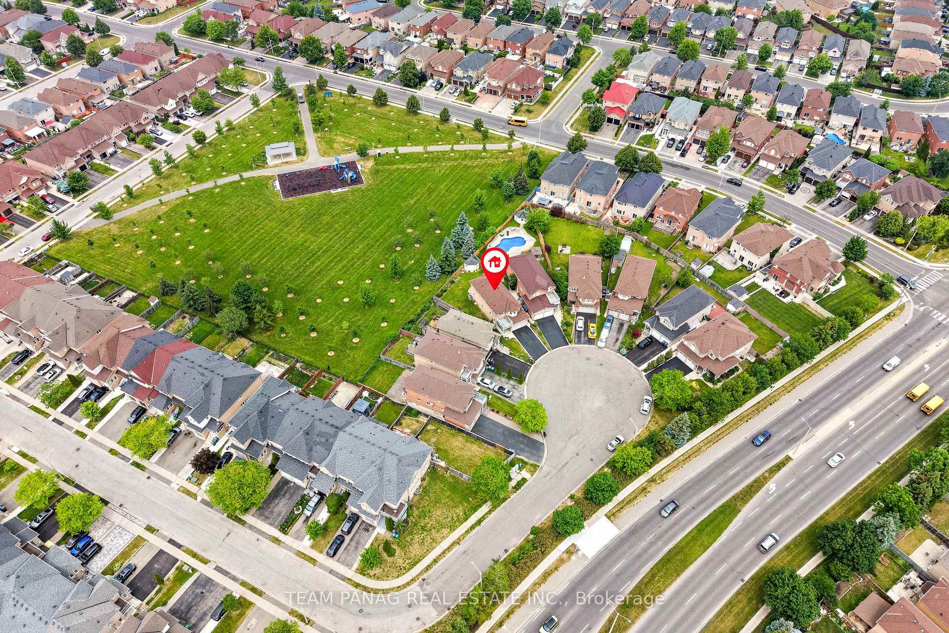 12 Stirrup Court — property photo