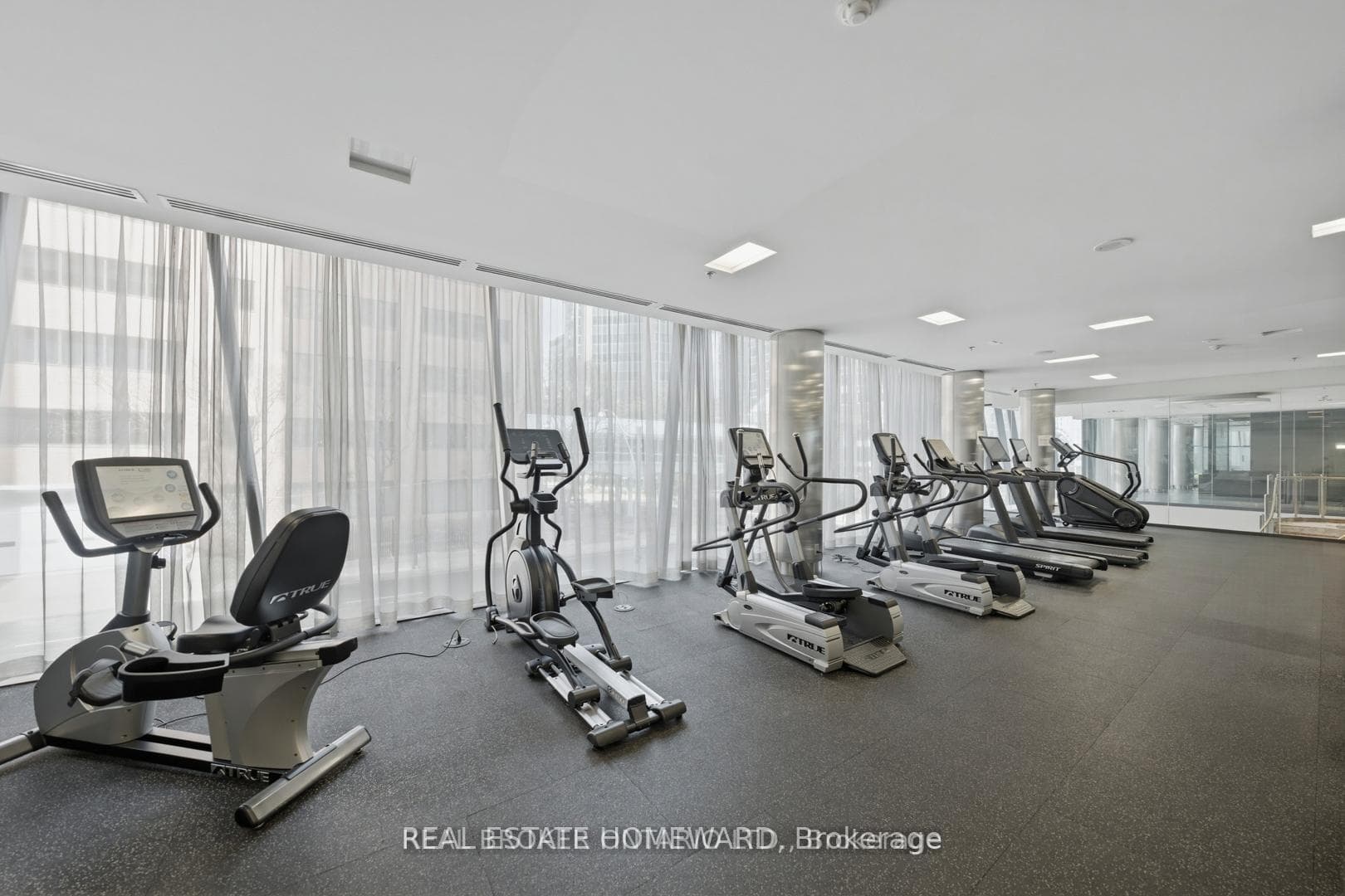 1410- 28 Ted Rogers Way — property photo
