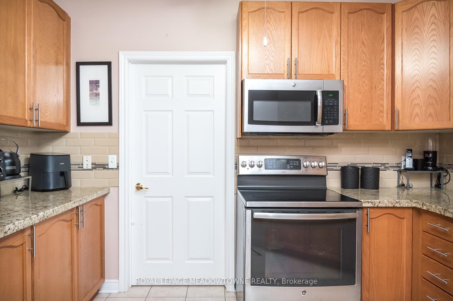 408- 443 Centennial Forest Drive — property photo