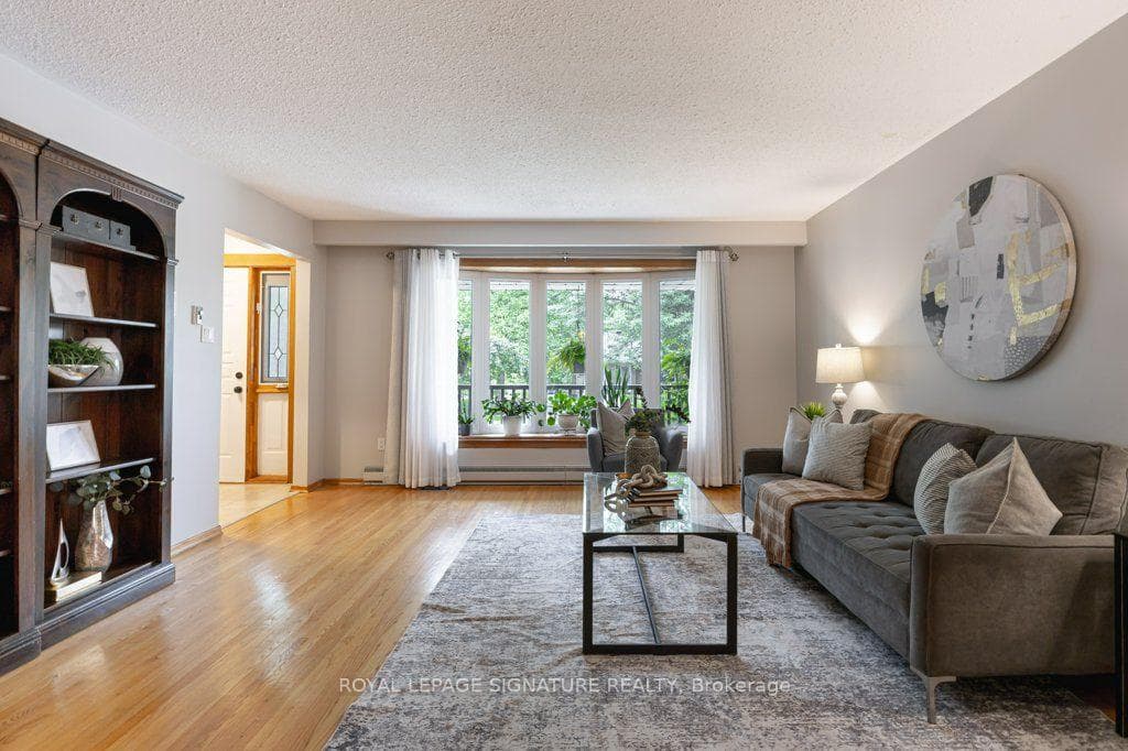 40 Holmcrest Trail — property photo