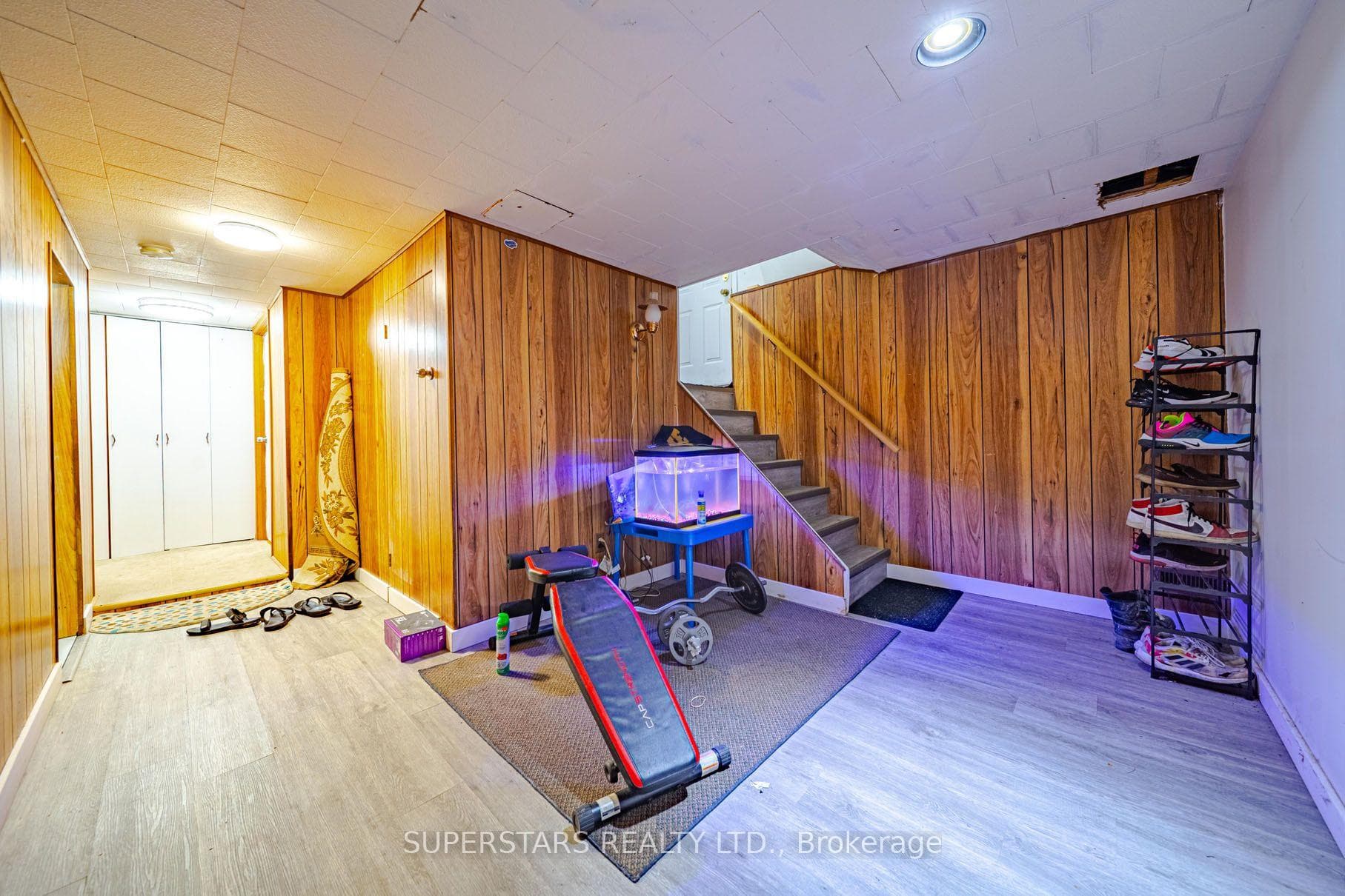 23 Dunelm Street — property photo