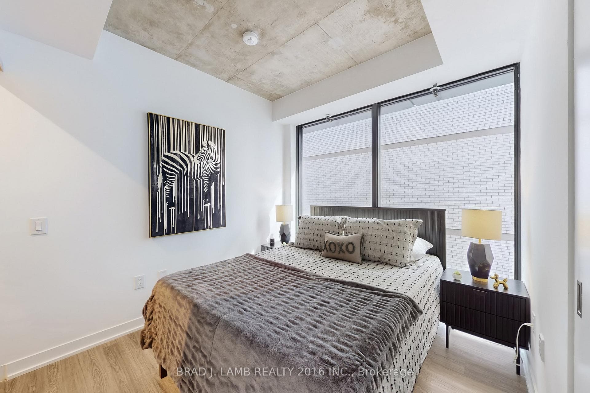 1011- 195 McCaul Street — property photo