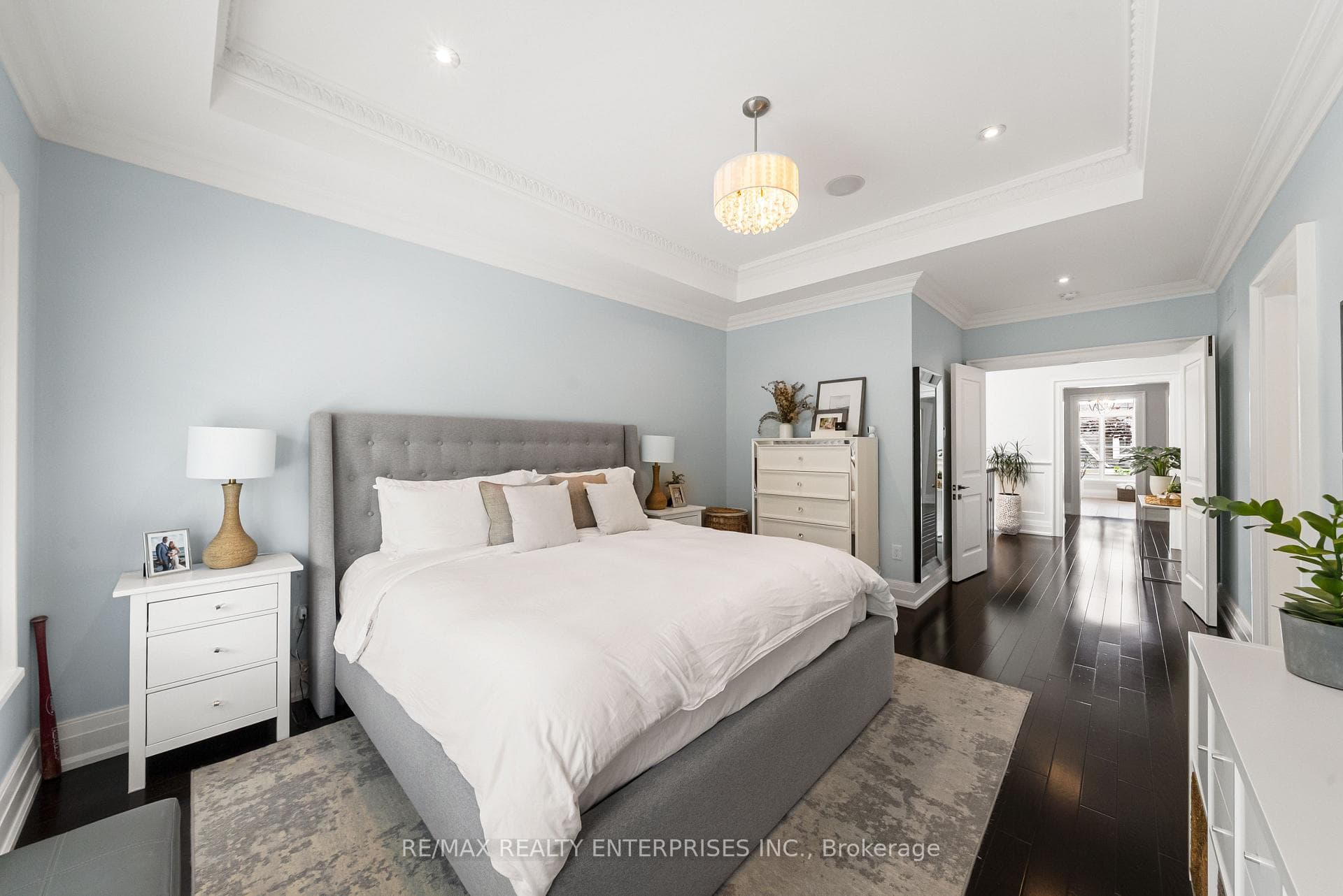 363 Niar Avenue — property photo
