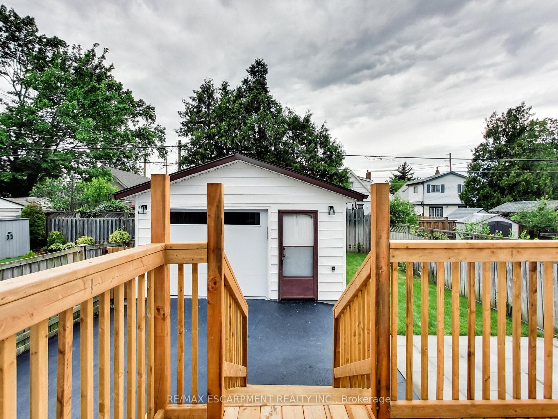 67 Cope Street — property photo