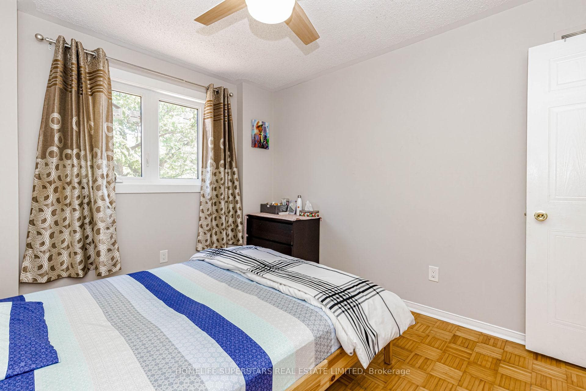 26 Amazon Court — property photo