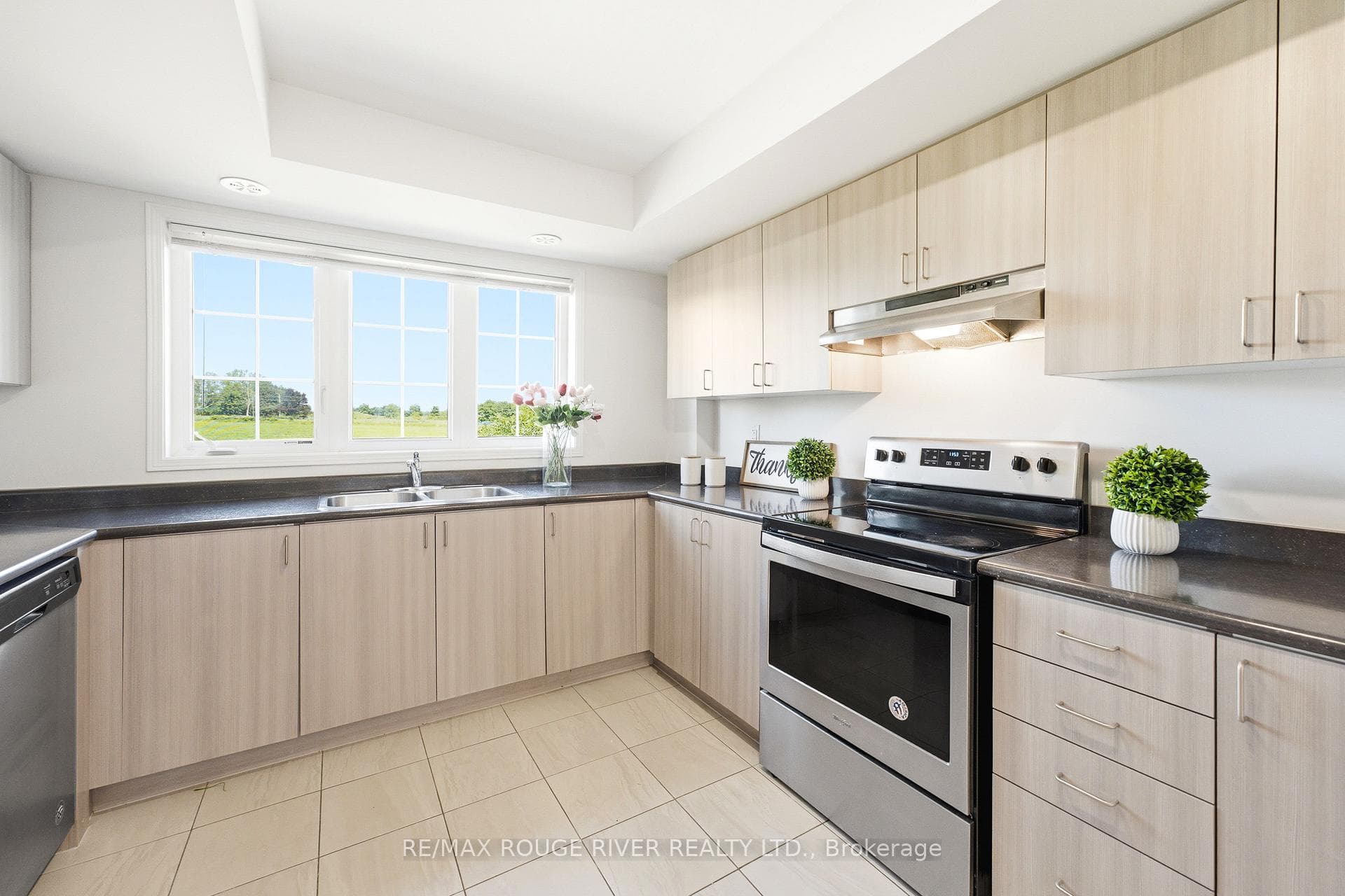 2669 Deputy Minister Path — property photo