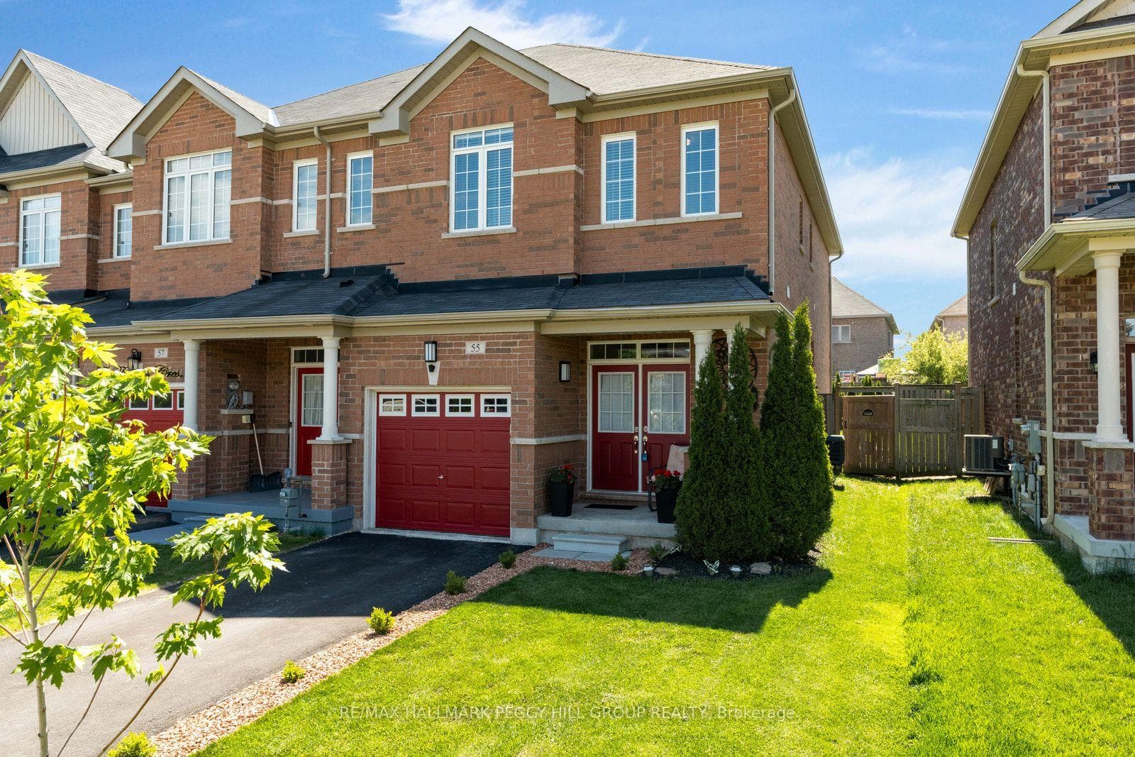 55 Forsyth Crescent — property photo